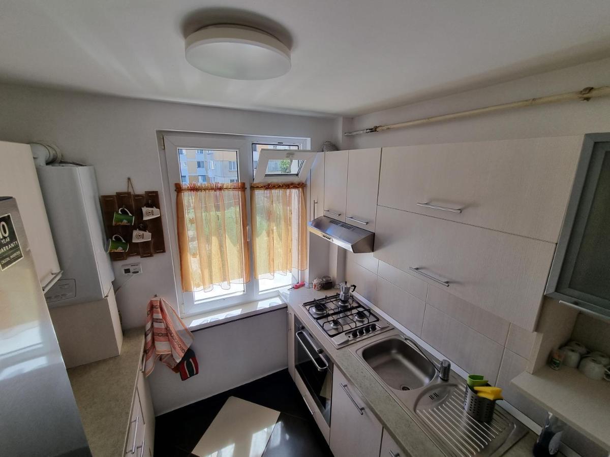 Yla Apartments Piatra Neamţ Exterior foto